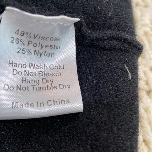 All:row black knit sweater top size medium - Picture 8 of 9